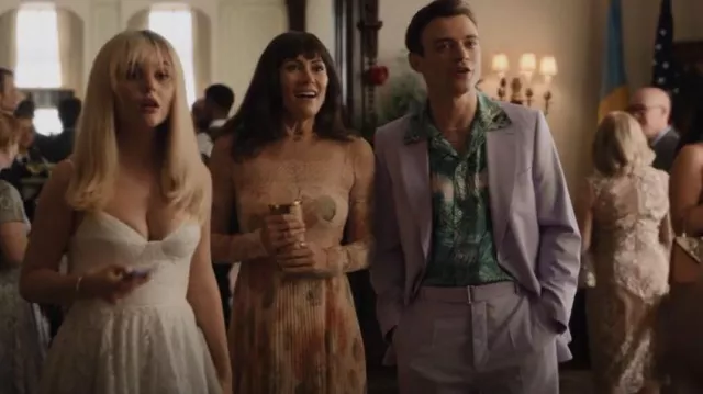 Valentino Red Flo­ral Print­ed Muslin Dress worn by Katherine 'Kiki' Hope (Laura Benanti) as seen in Gossip Girl (S02E07)