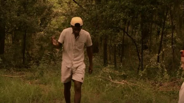 Short de bain élastique Rvca Club porté par Pope Heyward (Jonathan Daviss) vu dans Outer Banks (S01E04)