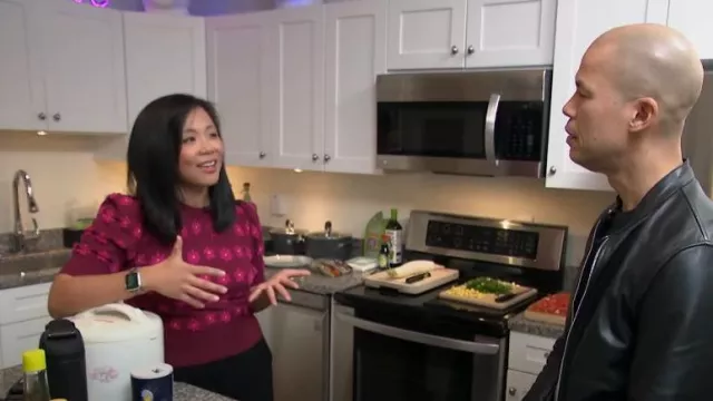 Kate Spade Marker Pull floral porté par Weijia Jiang vu dans CBS Mornings le 12 janvier 2023