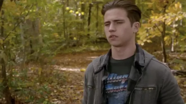 Gray hoodie jacket worn by Robby Keene (Tanner Buchanan) in Cobra Kai TV series (Season 3 Episode 9)