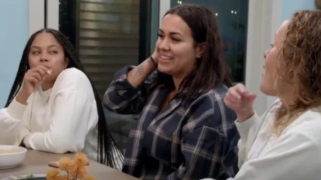Chemise de pansement bleu Shein portée par Briana DeJesus vue dans Teen Mom: Family Reunion (S02E02)