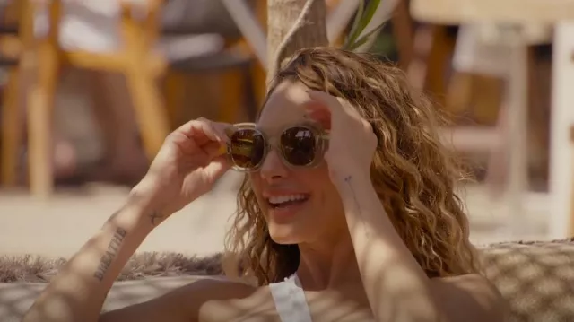 Fendi Oversized Square Sunglasses worn by Amanza Smith as seen in Selling  Sunset (S05E01)