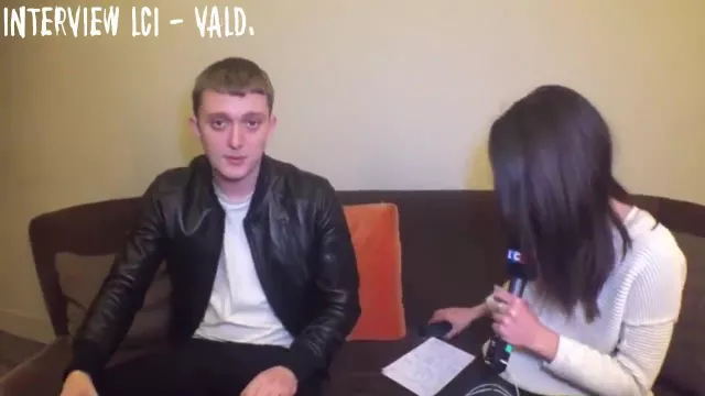 Le blouson en cuir porté par Vald dans son INTERVIEW SUR LCI