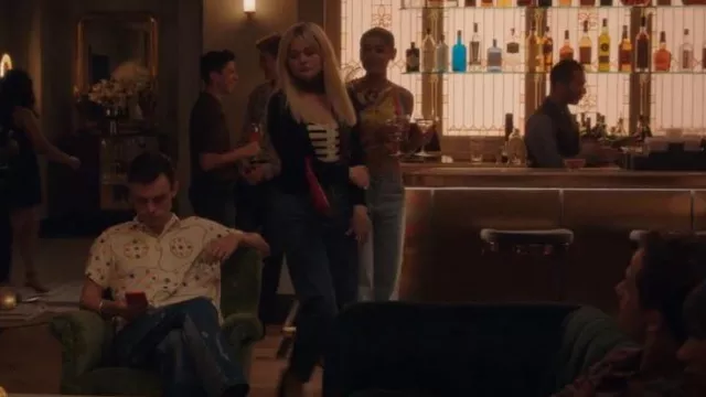 Levi’s Ribcage Straight Ankle Jeans à Georgie porté par Audrey Hope (Emily Alyn Lind) comme on le voit dans Gossip Girl (S02E10)