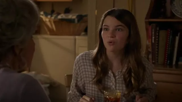 Rails Brady But­ton Up worn by Missy Cooper (Raegan Revord) as seen in Young Sheldon (S06E09)