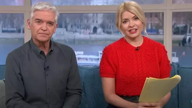 Boden Fluffy Valen­tine Top worn by Holly Willoughby as seen in This Morning on January 26, 2023