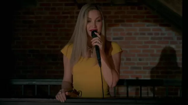 Dolce & Gabbana Cady Midi Dress worn by Micah Keith (Kate Hudson) as seen in Truth Be Told (S02E01)
