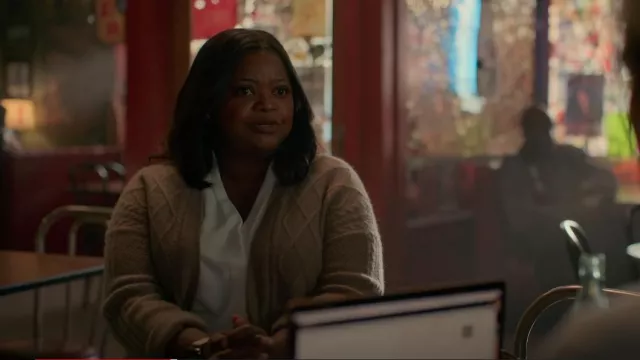 Calvin Klein Pleated V-Neck Roll-Tab Sleeve Crepe Top worn by Poppy Scoville-Parnell (Octavia Spencer) as seen in Truth Be Told (S02E07)