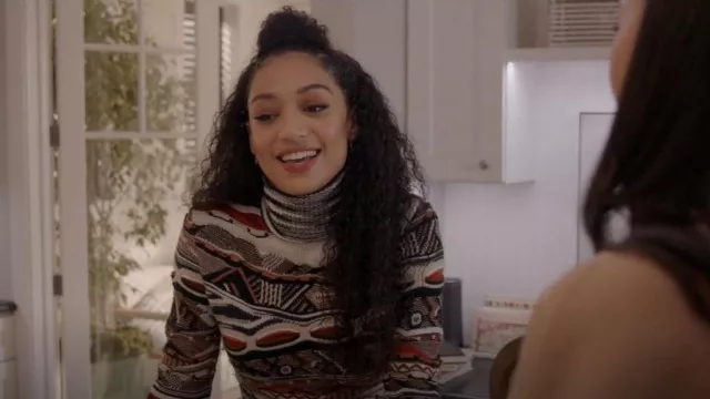 Missoni Roll-neck Knitted Jumper worn by Olivia Baker (Samantha Logan) as seen in All American (S05E09)