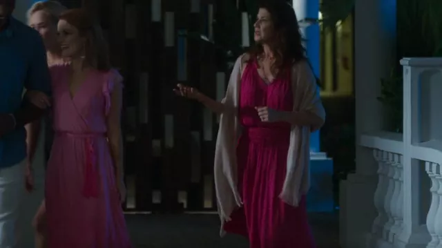 White House Black Market Smocked Mi­di Dress worn by Nettie (Laura Leighton) as seen in Fantasy Island (S01E06)
