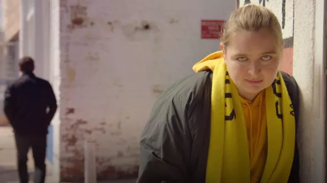 Columbus Crew Scarf worn by Kelly Mallet (Chelsea Holmes) as seen in Welcome to Flatch (S02E13)
