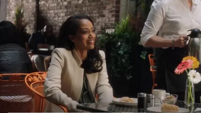 Hugo Boss Intes­sa Silk Top In Green worn by Cassandra Thomas (Azie Tesfai) as seen in A Million Little Things (S04E06)