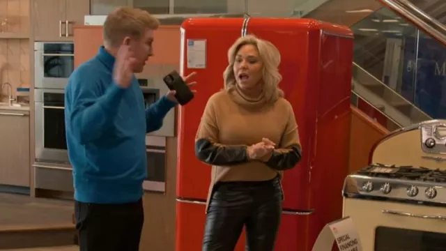 Brochu Walker The Yumi Turtleneck worn by Julie Chrisley as seen in Chrisley Knows Best (S10E01)
