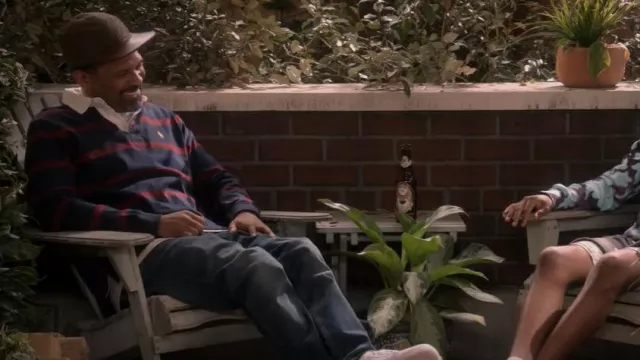 Polo Ralph Lauren Striped Lo­go-Em­broi­dered Rug­by Shirt worn by Bernard Upshaw (Mike Epps) as seen in The Upshaws (S03E01)