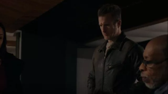 Ralph Lauren Zipped Leather Jack­et worn by Jason Grant (Scott Caan) as seen in Alert: Missing Persons Unit (S01E07)