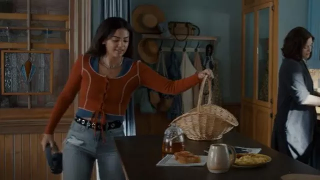 BP. Lace-up Long Sleeve Crop Top In Rust Henna worn by Alice Dhawan (Sadie Laflamme-Snow) as seen in The Way Home (S01E03)