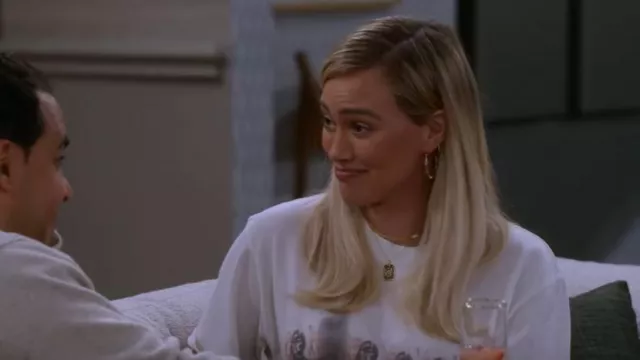 Gorjana Venice Necklace worn by Sophie (Hilary Duff) as seen in How I Met Your Father (S02E05)