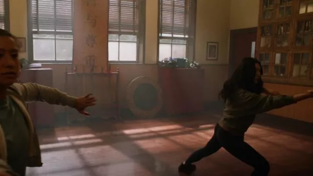Lululemon High-Rise Pant worn by Nicky Shen (Olivia Liang) as seen in Kung Fu (S03E09)