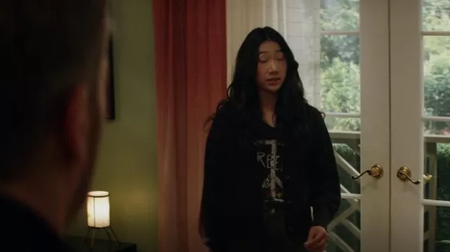 Belk Chas­er Free­dom Tee worn by Nicky Shen (Olivia Liang) as seen in Kung Fu (S03E09)