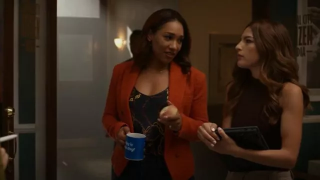 L'Agence Brooke Blazer in Clay & Dark Champagne Lasso Chain worn by Iris West-Allen (Candice Patton) as seen in The Flash (S09E01)