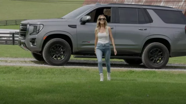 Hudson Jeans Barbara Super Skinny Jeans worn by Christina El Moussa as seen in Christina in the Country (S01E06)