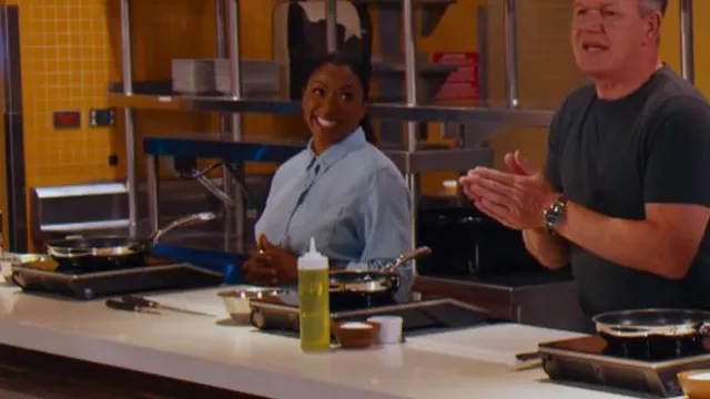 R13 Camisa vaquera blanqueada usada por Nyesha Arrington como se ve en Next Level Chef (S01E05)