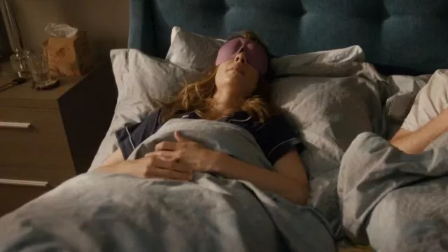 Eberjey Gise­le Re­laxed Short PJ Set worn by Det. Samantha Wazowski (Meredith MacNeill) as seen in Pretty Hard Cases (S03E03)