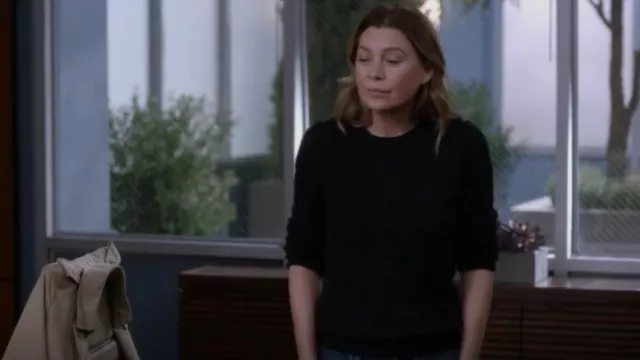 Ralph Lauren Collection Cable-Knit Cashmere Sweater worn by Dr. Meredith Grey (Ellen Pompeo) as seen in Grey's Anatomy (S19E07)