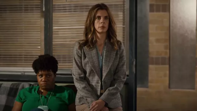 Reiss Essie Prince Of Wales Check Blazer worn by Det. Samantha Wazowski (Meredith MacNeill) as seen in Pretty Hard Cases (S03E05)