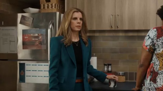 Blazer Zara Basic porté par la détective Samantha Wazowski (Meredith MacNeill) vu dans Pretty Hard Cases (S03E08)
