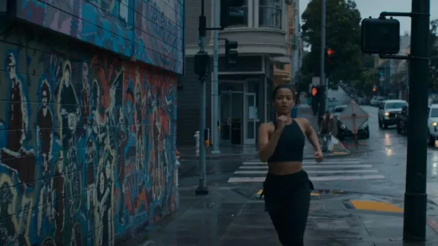 Lululemon Energy High-Neck Longline Tough Bra worn by Sophie (Gugu Mbatha- Raw) as seen in Surface (S01E01)