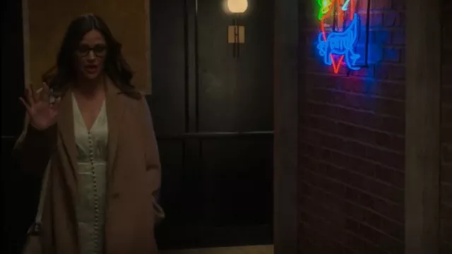 Babaton The Stedman Coat worn by Evie Adler (Jennifer Garner) as seen in Party Down (S03E01)
