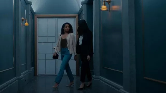 Pompe Dior J’Adior Slingback portée par Sophie (Gugu Mbatha-Raw) vue dans Surface (S01E07)