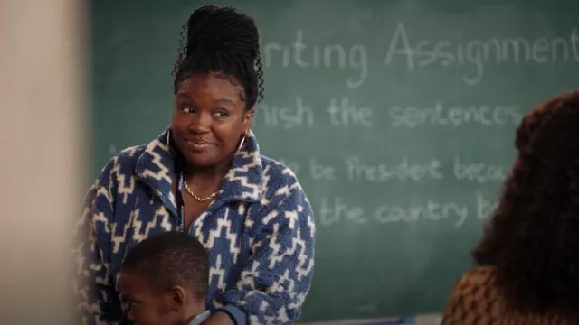 Pacsun Bill­abong Time Off Sher­pa Half-Zip Sweatshirt worn by Erika (Courtney Taylor) as seen in Abbott Elementary (S02E17)