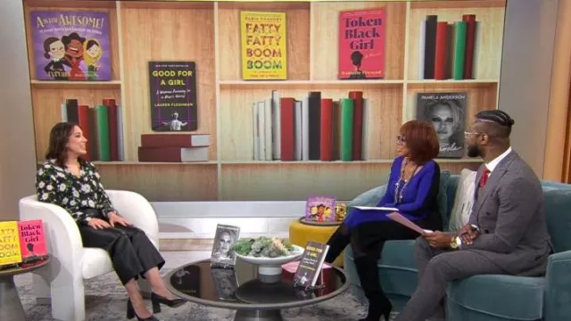Diane von Furstenberg Colorblock Knit Body-Con Dress portée par Gayle King comme vu dans CBS Mornings le 1er mars 2023