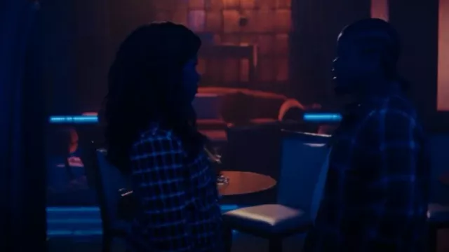 Aqua Open Front Cut­away Blaz­er worn by Aunt Louie (Angela Lewis) as seen in Snowfall (S05E09)