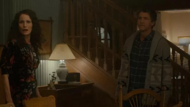 Banana Republic Cabin Cardigan worn by Colton Landry (Jefferson Brown) as seen in The Way Home (S01E07)