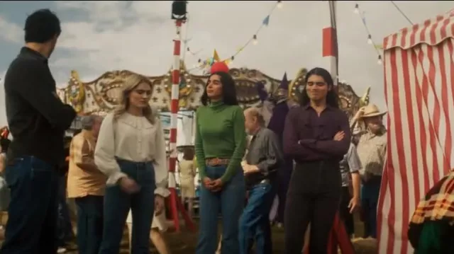 Levi’s 70s Flared Jeans porté par Latika Desai (Nida Khurshid) vu dans The Winchesters (S01E12)