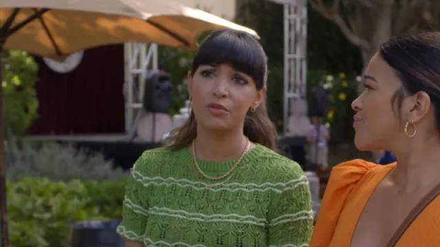 Gorjana Crew Rope Chain Necklace worn by Sam (Hannah Simone) as seen in Not Dead Yet (S01E06)