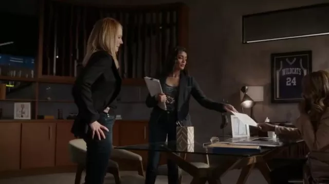 The Kooples But­toned Black Tweed Blaz­er worn by Allie Rajan (Mandeep Dhillon) as seen in CSI: Vegas (S02E16)