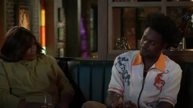 Tombolo Crouching Tiger Hidden Beverage Cabana worn by Noah Koles (Echo Kellum) as seen in Grand Crew (S01E02)