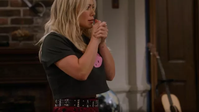Maje Amino Belt worn by Sophie (Hilary Duff) as seen in How I Met Your Father (S02E08)