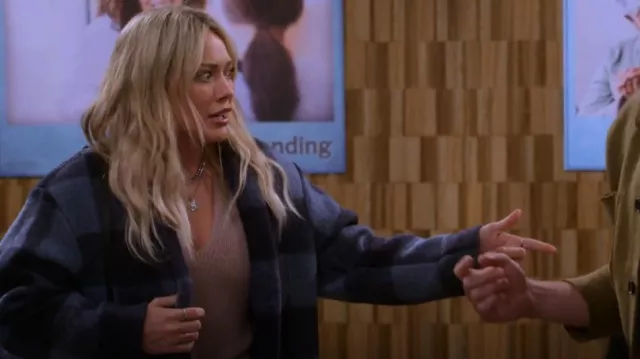 Isabel Marant Etoile Gabriel Blan­ket Coat worn by Sophie (Hilary Duff) as seen in How I Met Your Father (S02E08)
