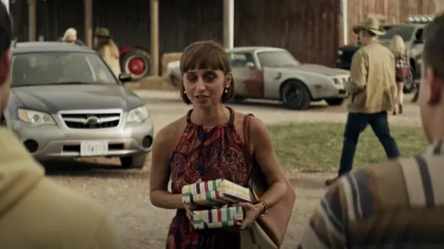 Coach Lora Carryall in Colorblock worn by Chrissy Beppo (Sofia Hasmik) as seen in Superman & Lois (S03E01)