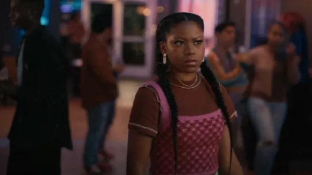 Urban Outfitters Bdg Katie tee worn by Yazmin Staats (Riele Downs) as seen in Bel-Air (S02E04)