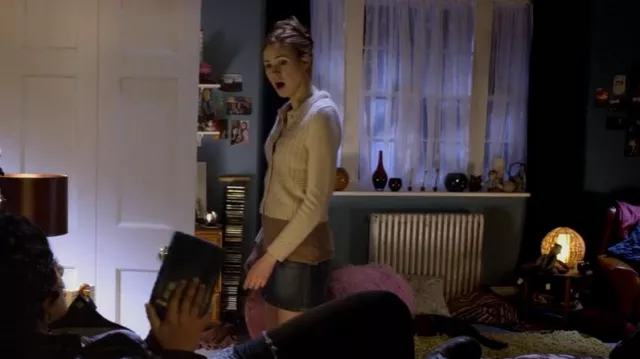 H&M Denim Skirt worn by Amy Pond (Karen Gillan) as seen in Doctor Who (S06E08)