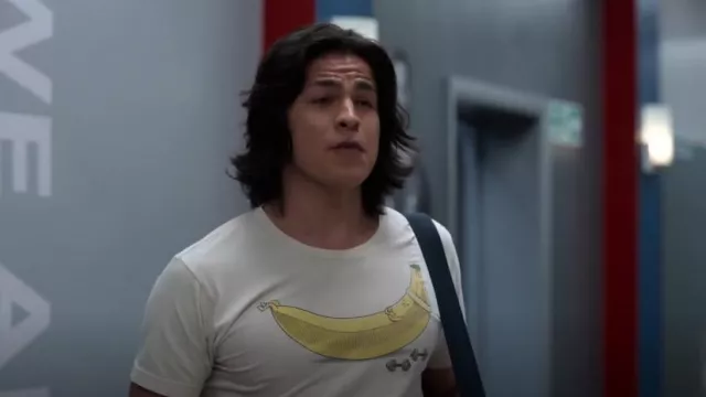 Tee Fury New Years Res­o­lu­tion Tee worn by Dani Rojas (Cristo Fernández) as seen in Ted Lasso (S02E05)