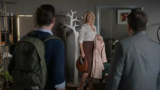 Staud Mini Moon Shoulder Bag worn by Rebecca Welton (Hannah Waddingham) as seen in Ted Lasso (S03E01)