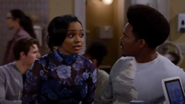 Alice + Olivia Delaine Top porté par Randi (Kyla Pratt) vu dans Call Me Kat (S03E18)