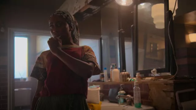 Free People Chrissy Tee porté par Malika Williams (Zuri Adele) comme on le voit dans Good Trouble (S05E01)